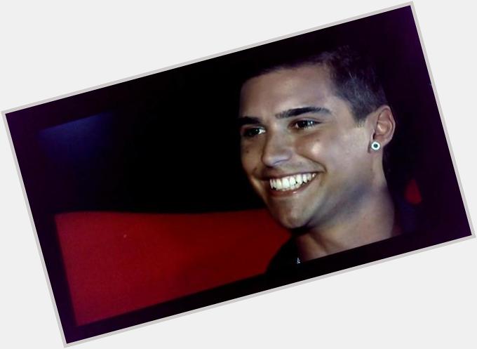 Happy happy bday to the best idol in the world.. Mr Eric Saade!! 