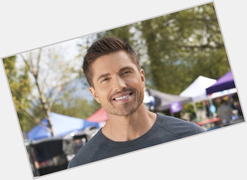 Wishing this hunk, Eric Winter, a very HAPPY BIRTHDAY today, born on this date in 1976! 
