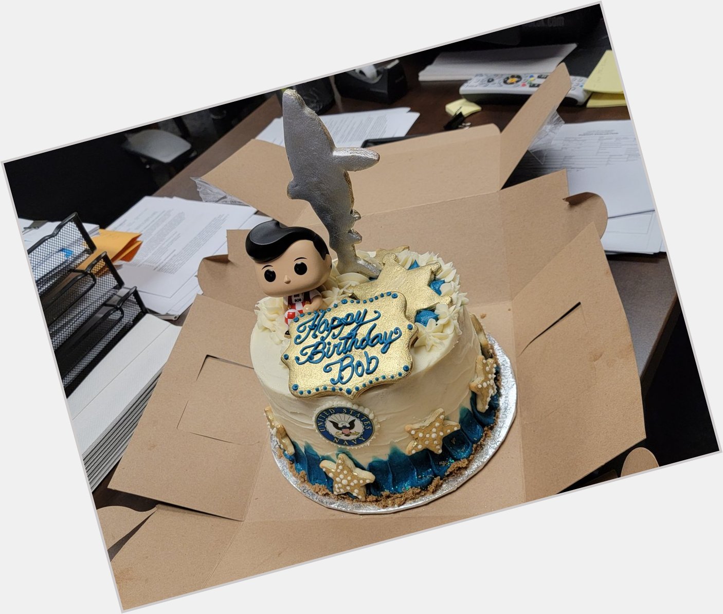  Happy Birthday Erin!! Mine is tomorrow! Here\s the cake my boss surprised me with yesterday: 