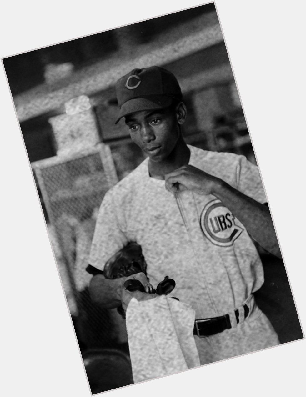 Happy birthday Ernie Banks, born on this day in 1931. 