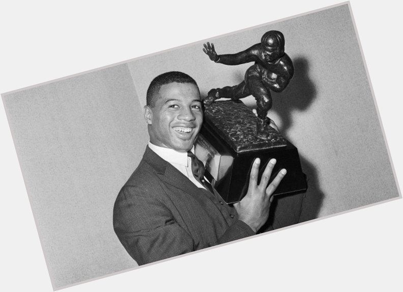 Happy Birthday Ernie Davis, the first Black player to win the Heisman Trophy. 