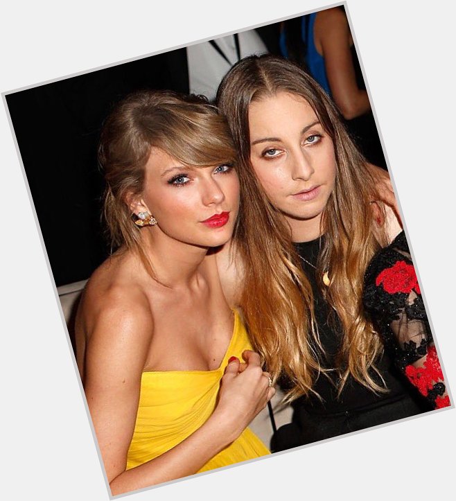 Today is the day so..Happy birthday to Este Haim! Hope that Taylor will be at her party!   