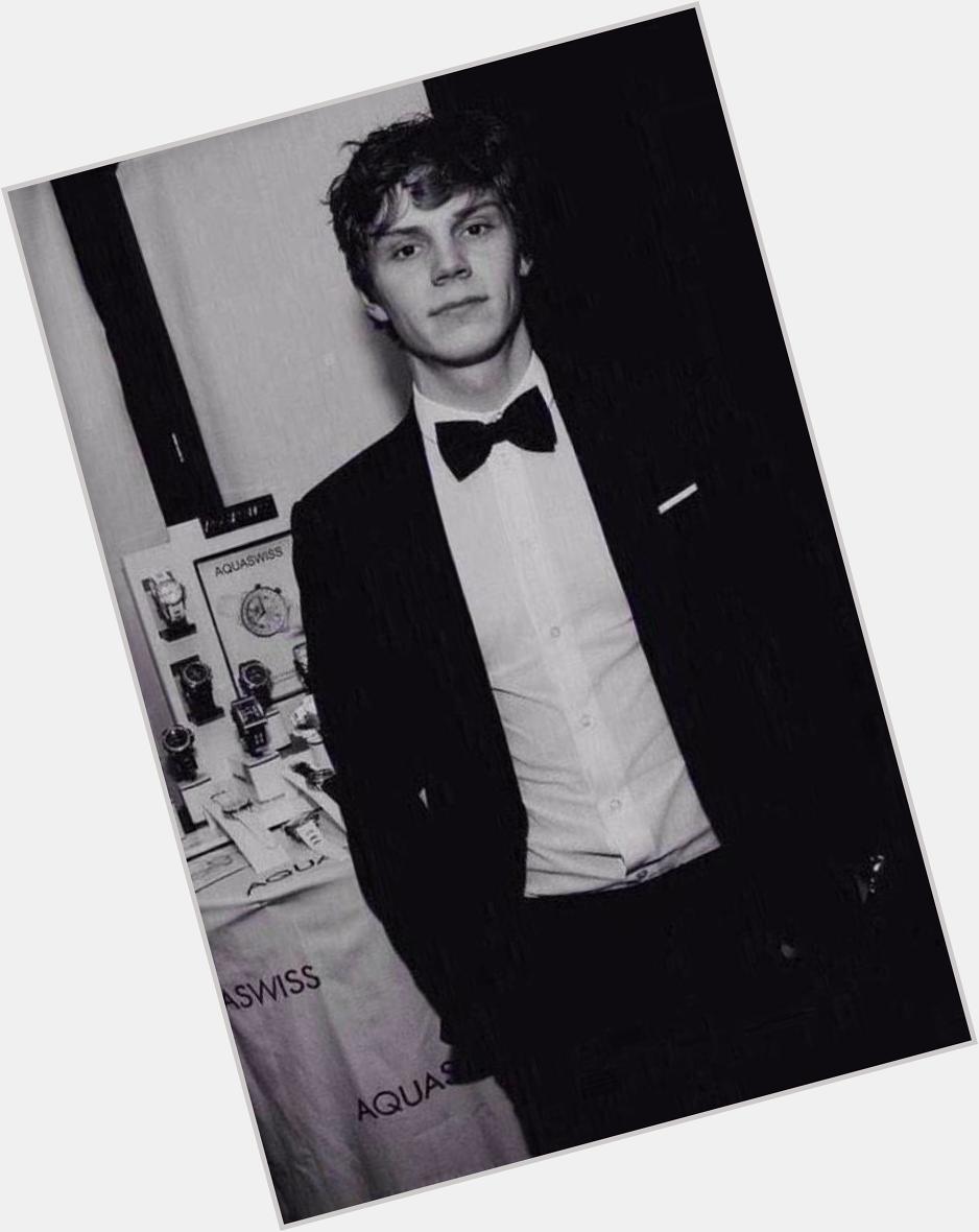 Happy birthday Evan peters thanks for being the best ever babe     