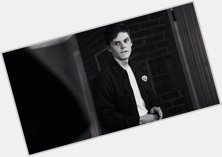 HAPPY BIRTHDAY TO THE LOVE OF MY LIFE EVAN PETERS, HOW TYE FUCK ARE YOU 28 TODAY! LOVE YOU SO FUCKING MUCH      