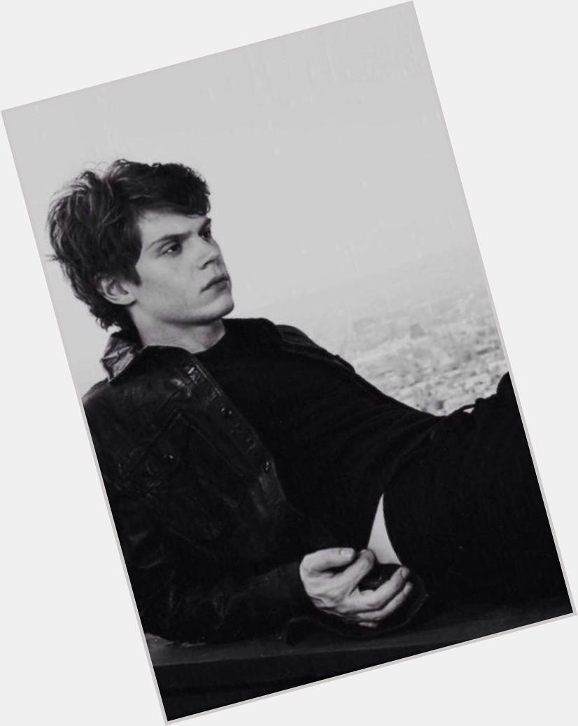 Happy birthday to the creator of heaven and earth, the one and only Evan Peters 