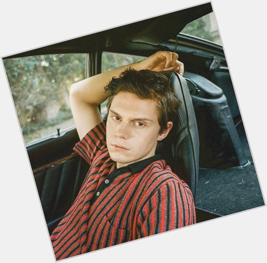 Happy birthday Evan Peters 