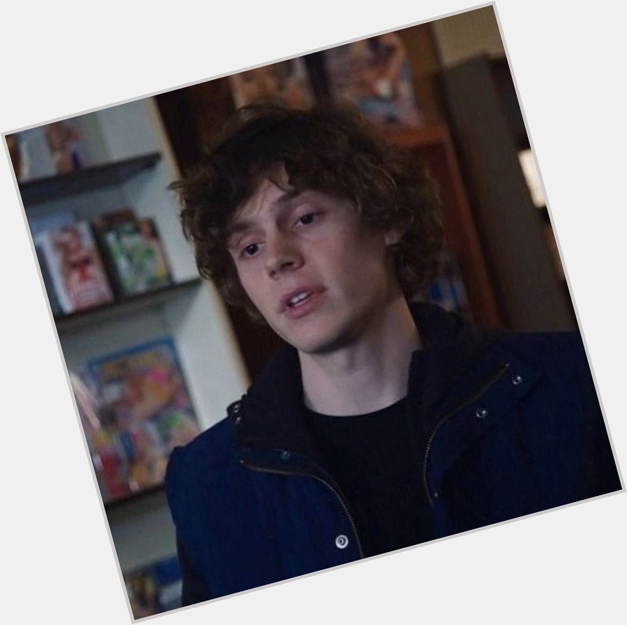 HAPPY BIRTHDAY EVAN PETERS !!! 