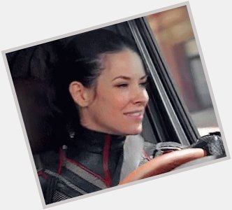 Happy birthday to our best wasp ever. Stan Evangeline Lilly. 