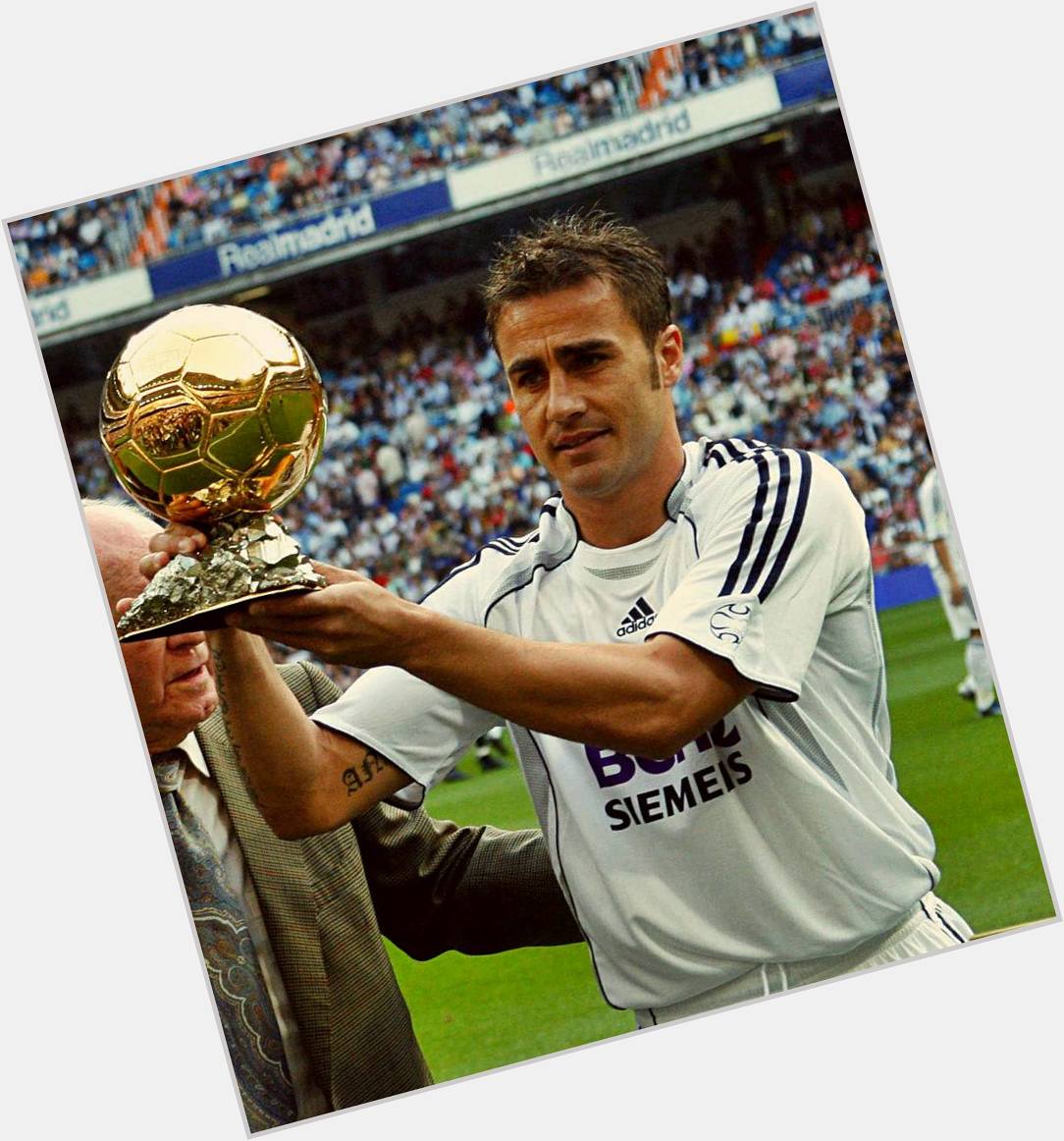 Happy 47th birthday to Fabio Cannavaro: The only defender to win the Ballon d\Or in the 21st century. 