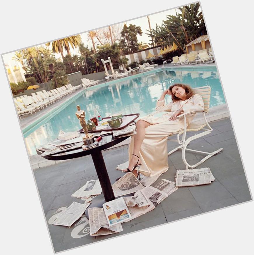 Happy birthday Faye Dunaway! Here in one of her favourite shots of her by 