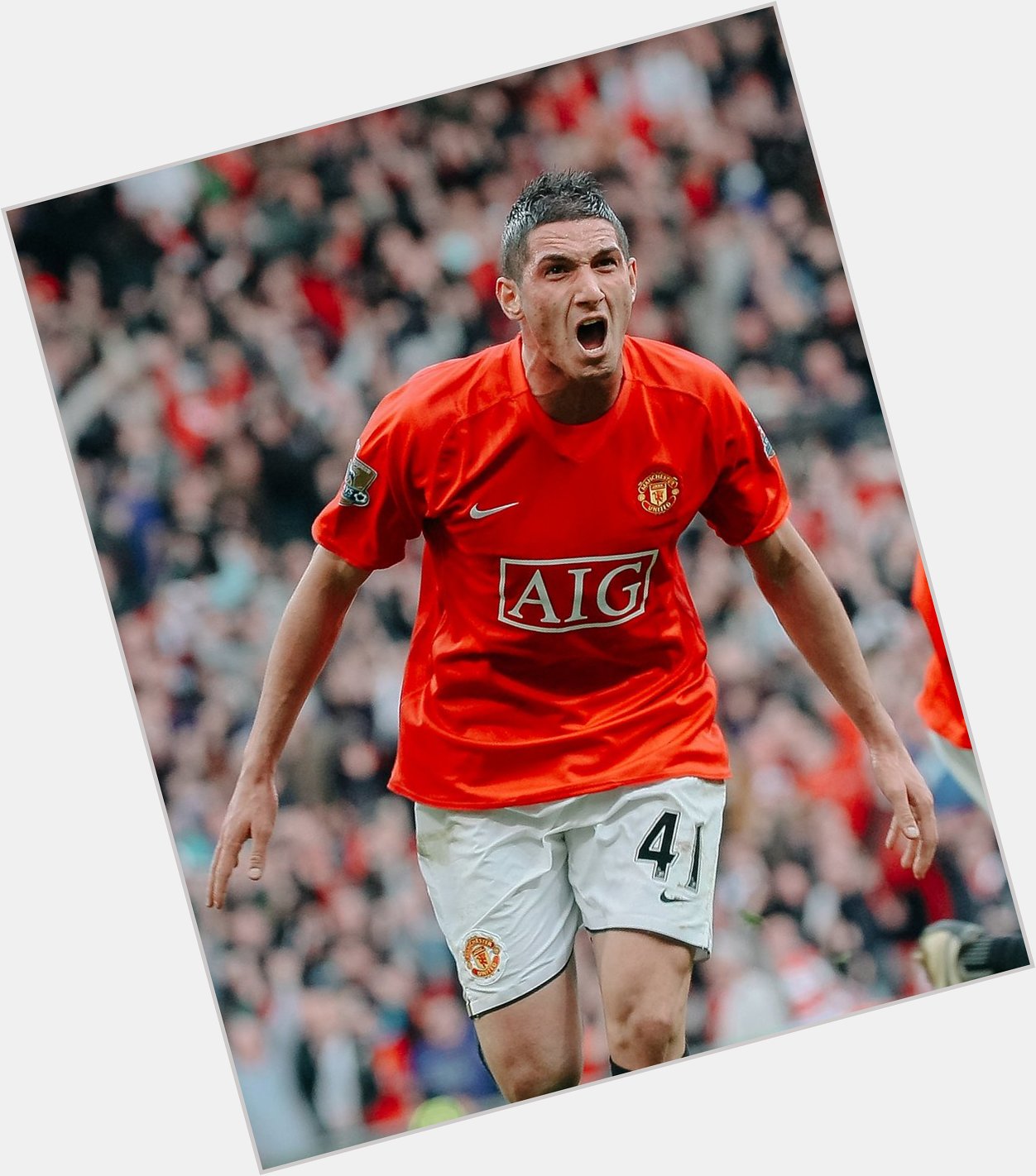 Happy Birthday to Federico Macheda. 

You all remember his debut... 