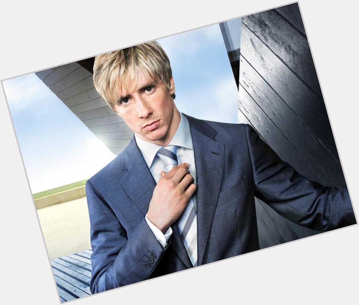 Saya!! \" Happy birthday Fernando Torres yang ke 30 tahun! Ada yang ngefans sama mas Torres? :)  