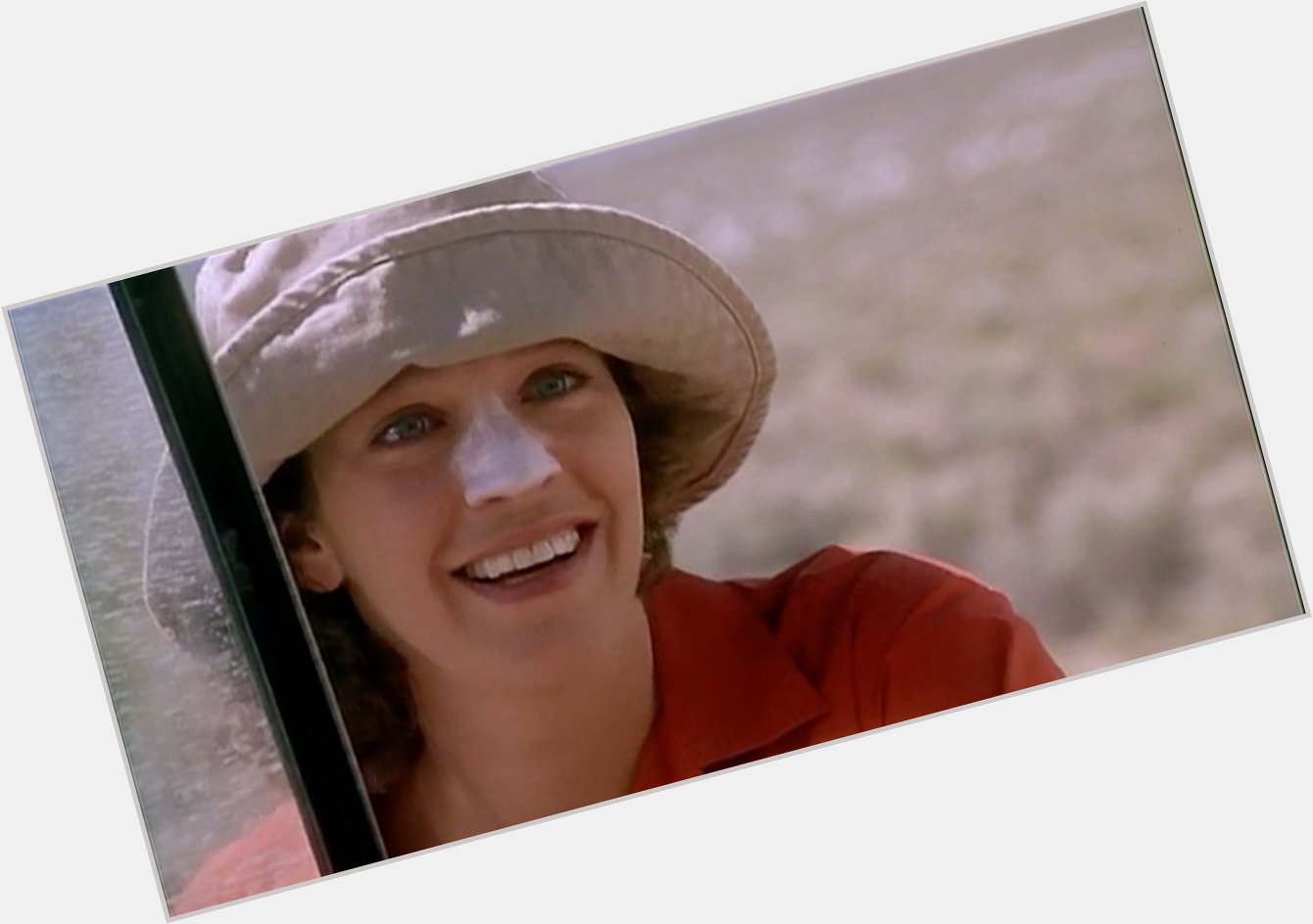 Happy birthday to Finn Carter A.K.A. the geologist from \"Tremors\" 