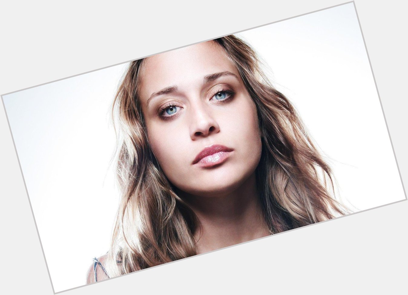 Wishing a happy 42nd birthday to Criminal singer Fiona Apple!   