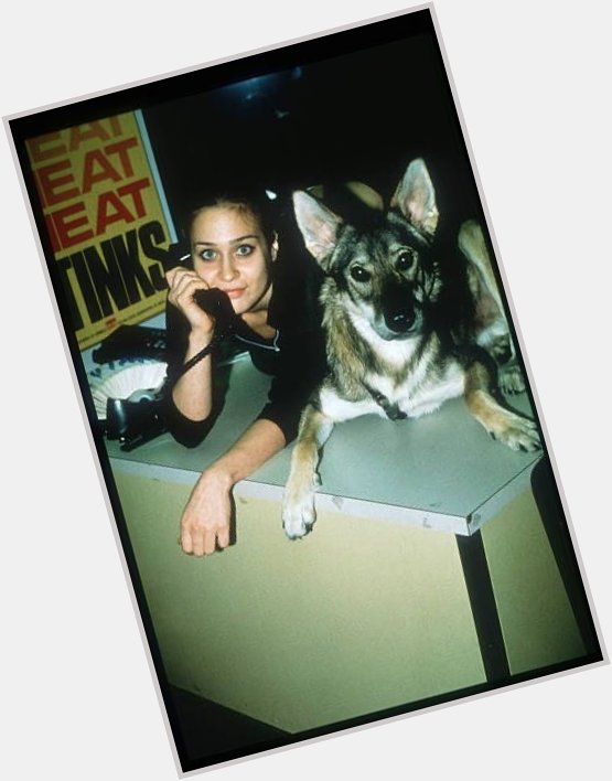 HAPPY BIRTHDAY TO THE ONE AND ONLY INCREDIBLE FIONA APPLE 