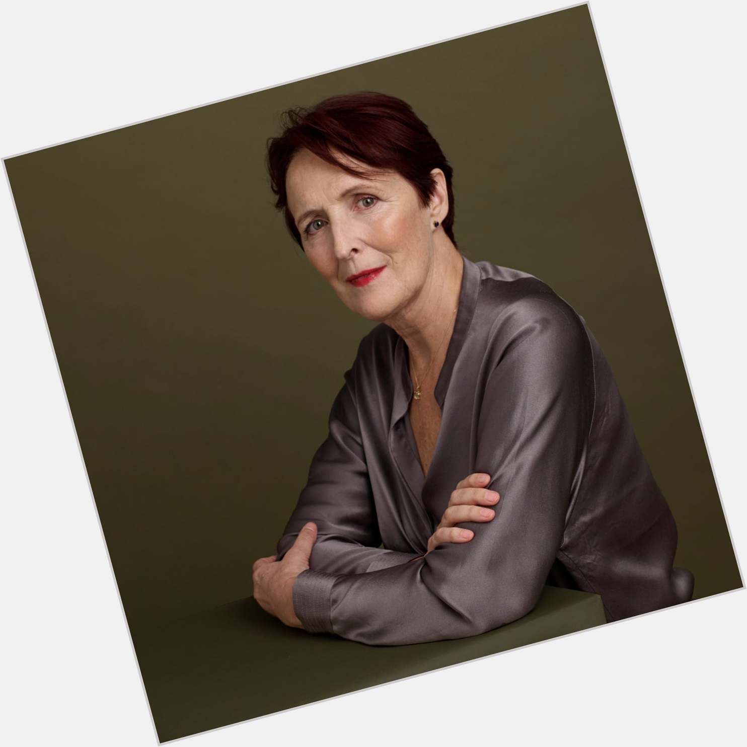 Happy birthday Fiona Shaw! The Irish actress is 63 today.

What\s your favourite performance of hers? 