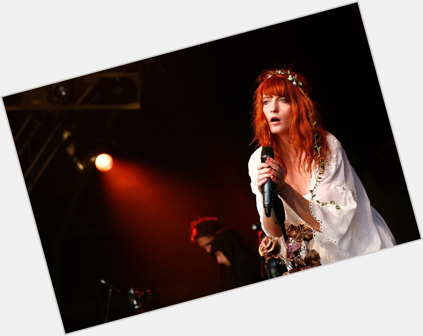 Happy Birthday to the one and only Florence Welch !! <3 <3 