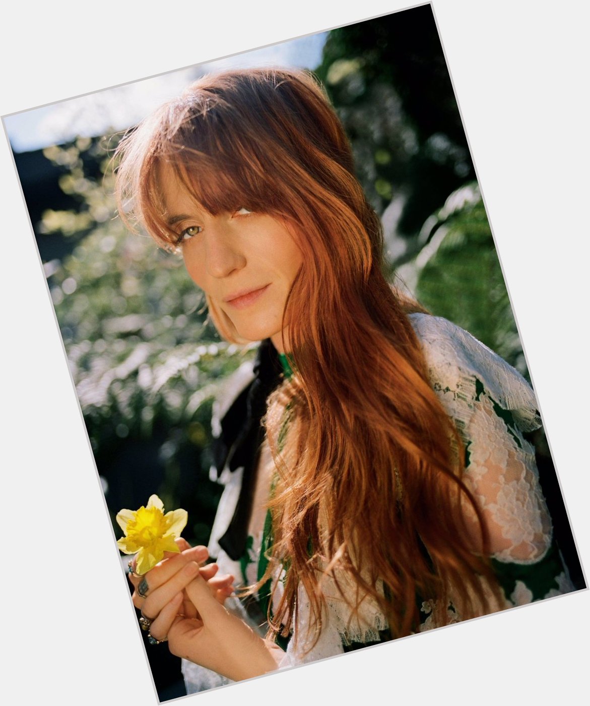 Happy birthday to the beautiful singer/songwriter and all round beautiful soul, Florence Welch   