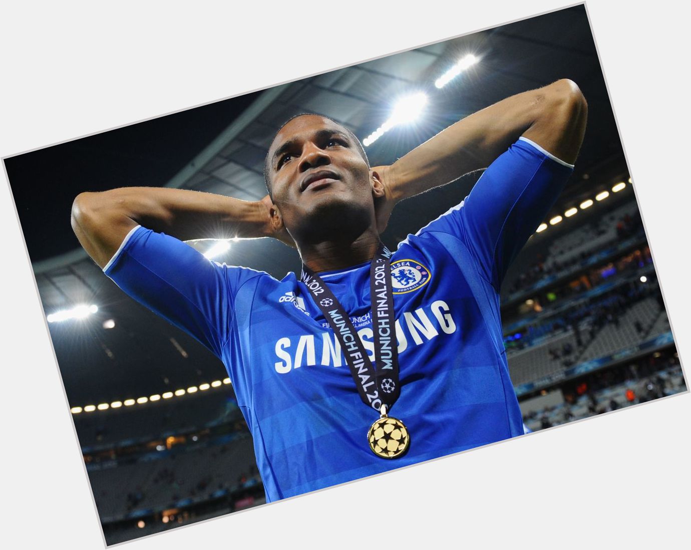 Happy Birthday to former Chelsea winger Florent Malouda!  
