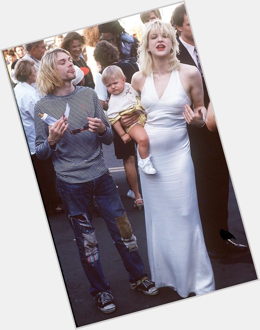 Happy 30th birthday to Frances Bean Cobain!
(LOL we re all ancient) 