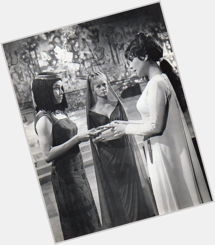 May 14 happy birthday FRANCESCA ANNIS (here as Eiras in Cleopatra, next to Elizabeth Taylor) 