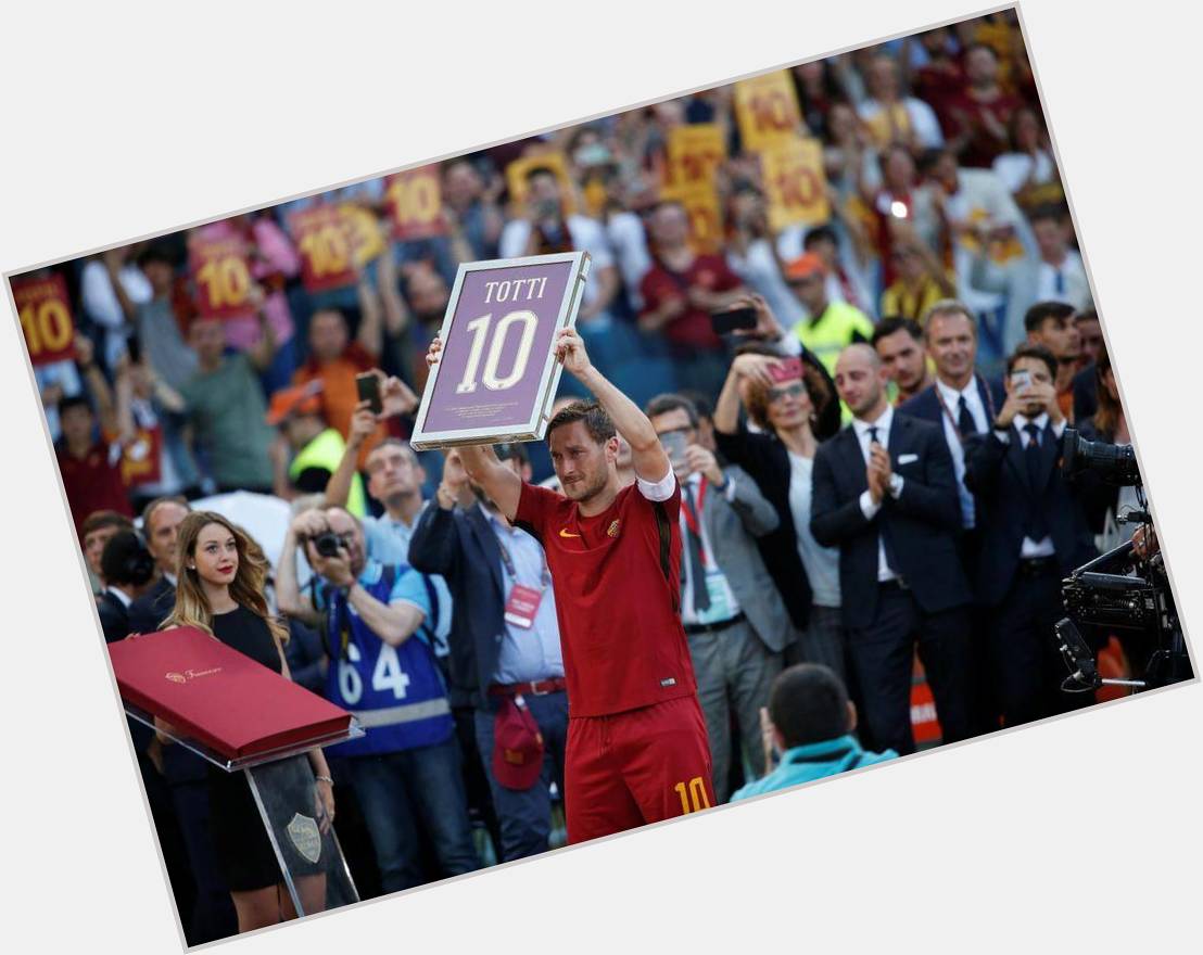 Happy 41st birthday to Roma Director Francesco Totti. 