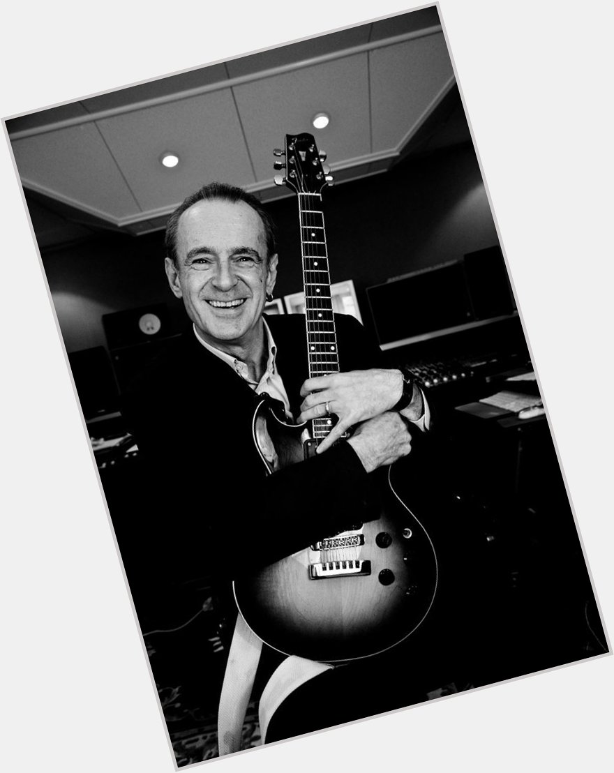 Happy birthday Francis Rossi! 
De frontman van Status Quo viert vandaag zijn 70e verjaardag 