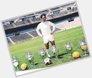 Happy Birthday to R.Madrid legend Francisco Gento, who turns 81 Year today, he have won sextuplets of UCL trophy. 