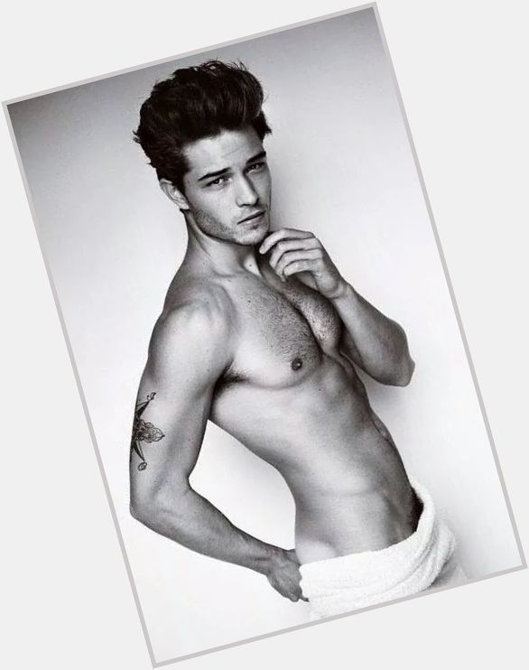 Happy 24th Birthday Francisco Lachowski!  You\re beyond hotter than the sun!  