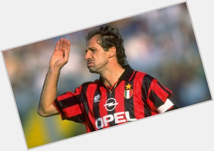 Happy 55th birthday to Franco Baresi.

He won the World Cup, Serie A (6), European Cup (2) & Champions League.

Wow. 