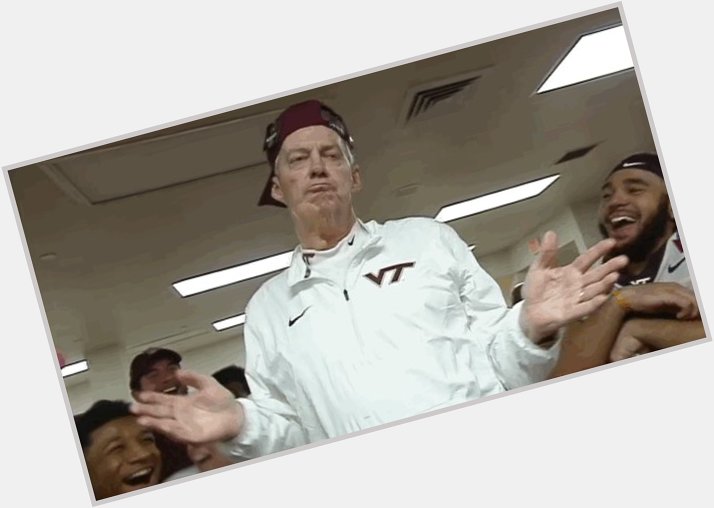 Happy birthday to one of the most entertaining coaches of all time, Frank Beamer. An absolute legend 