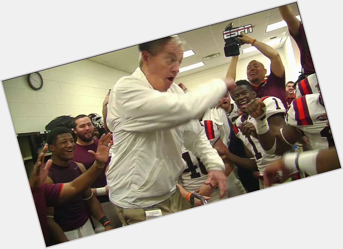 No one dabs better than Frank Beamer!

Happy birthday to the legend 