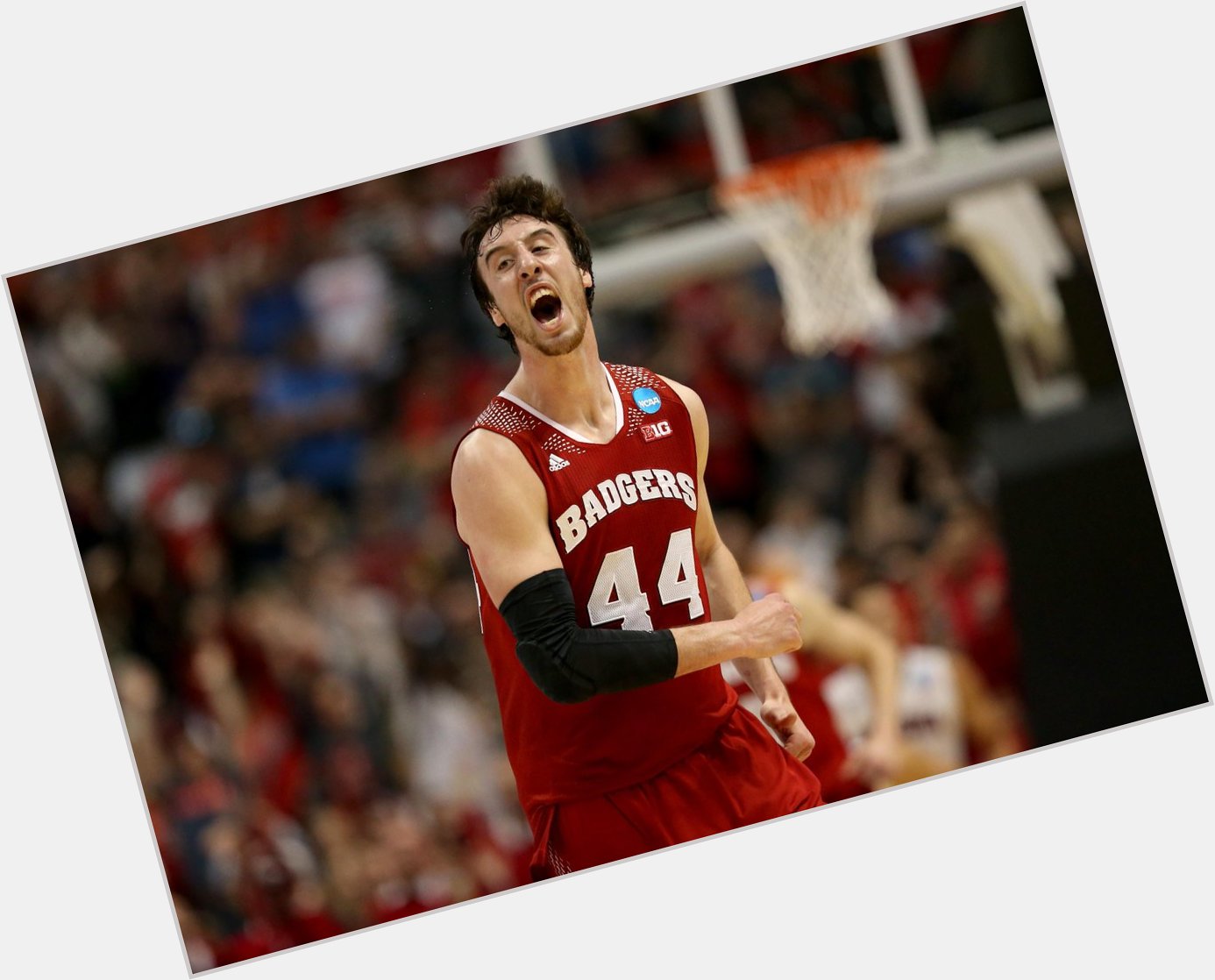   BREAKING: Wisconsin F Frank Kaminsky is named AP Player of the Year.  happy birthday to Frank too!