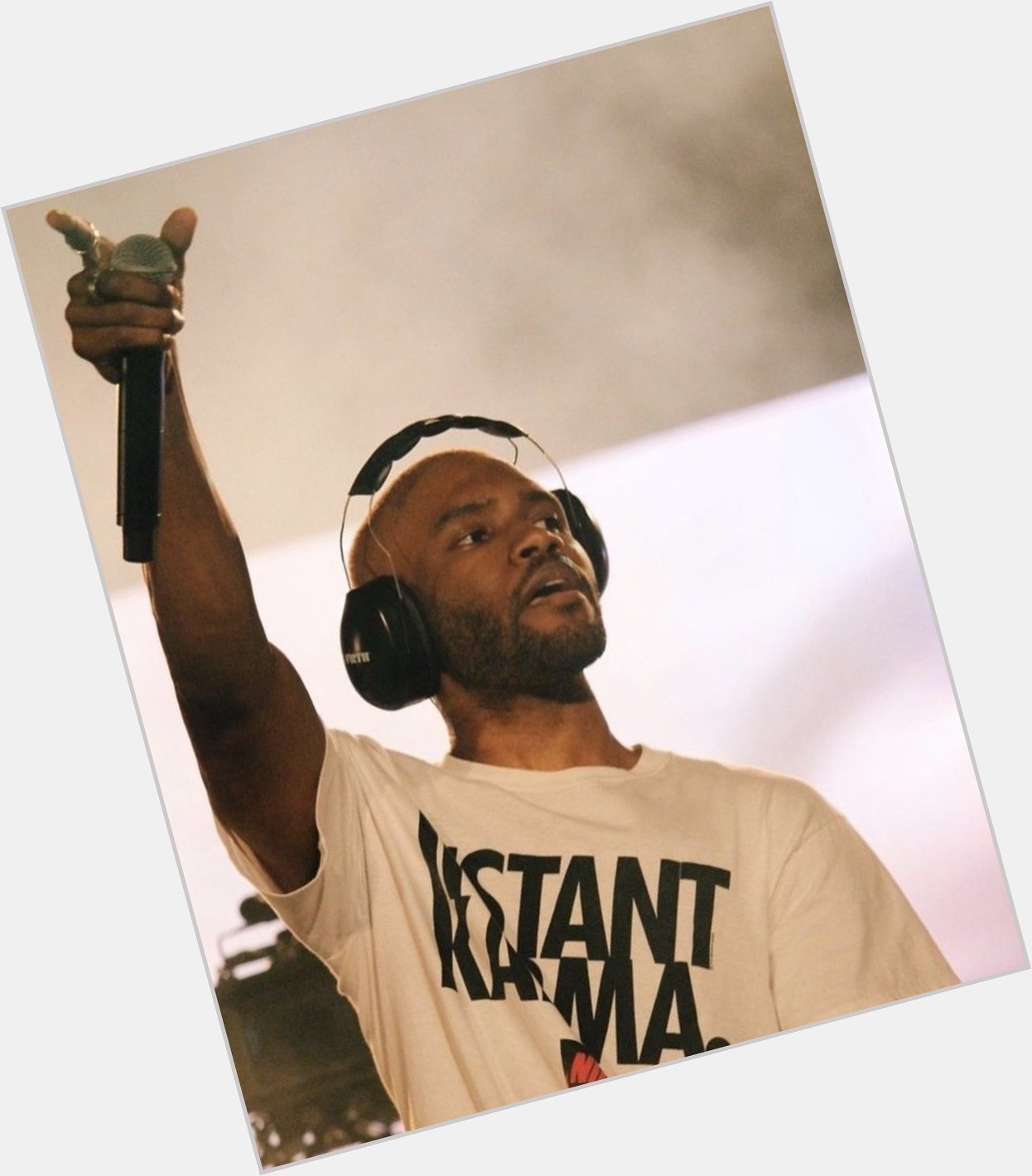 Happy bday to frank ocean, one of the most iconic men in the music industry  
