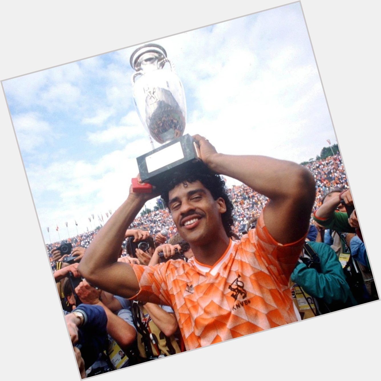 Happy 59th birthday to legendary player and manager Frank Rijkaard  