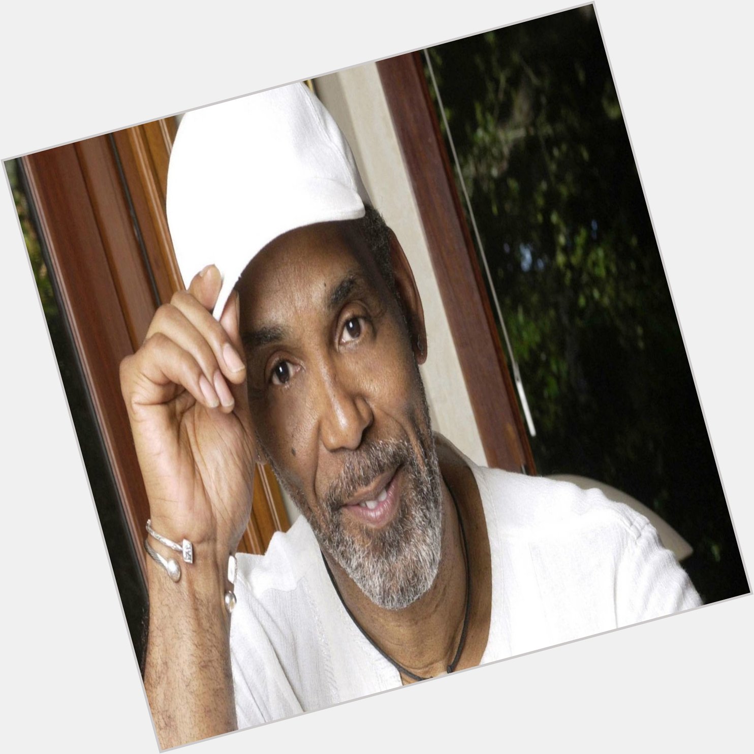 A true music legend and Louisiana favorite Frankie Beverly is 75 years young! Happy Birthday! 