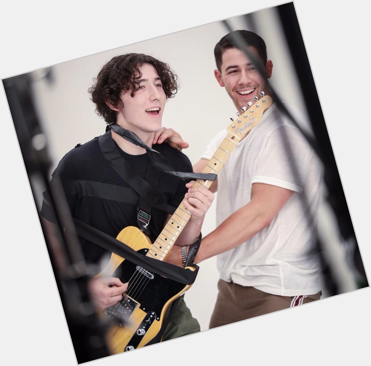 . wishes little brother Frankie Jonas a happy 19th birthday. 