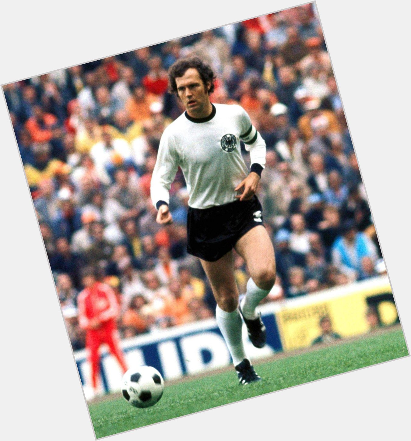 Happy birthday Franz Beckenbauer, 75 years old. Congratulations Kaizer!   