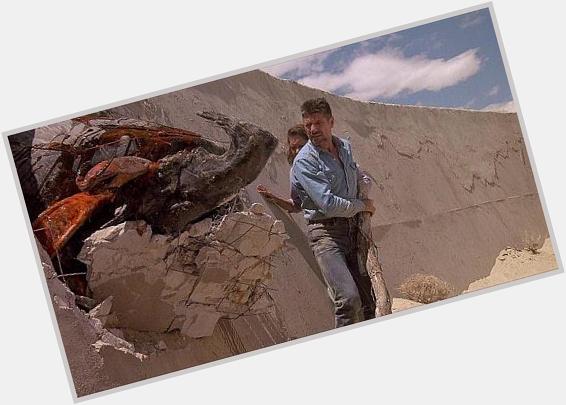 Happy birthday Fred Ward! Here he is in TREMORS, dealing with a slight pest control problem!  