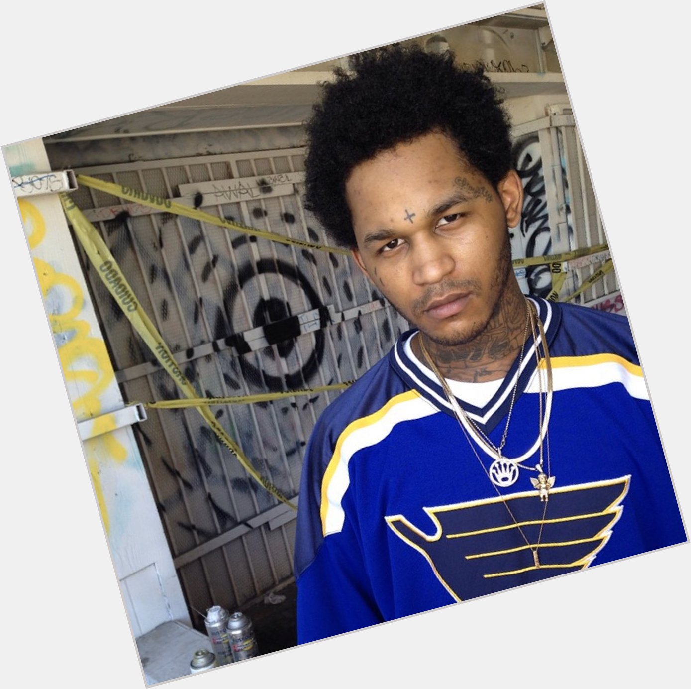 Happy Birthday to the late Fredo Santana. He would ve turned 30 today. 