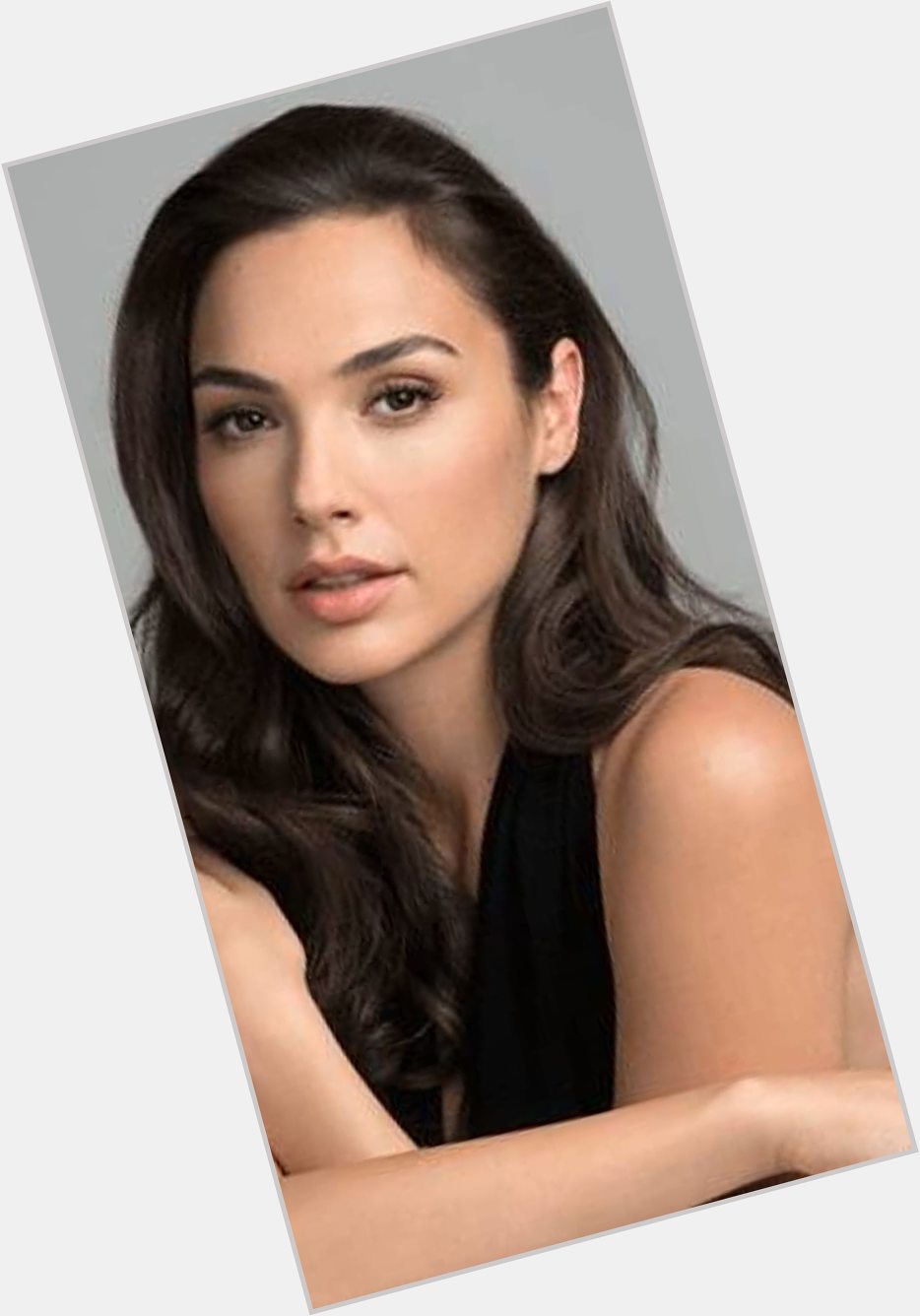 Happy, happy birthday Gal Gadot.  What a beauty she is 
