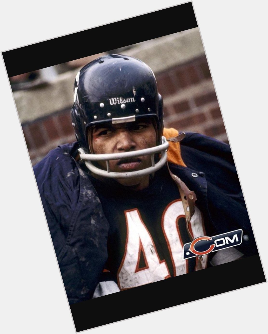Happy Birthday to the great Gale Sayers, The Kansas Comet!!! 