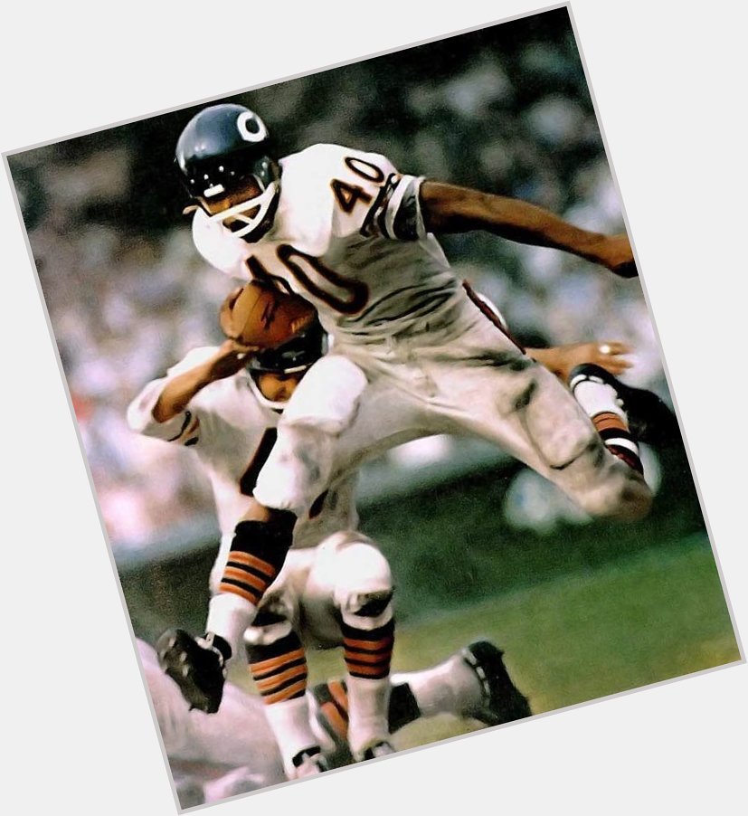 Happy 77th birthday to the great Gale Sayers. 