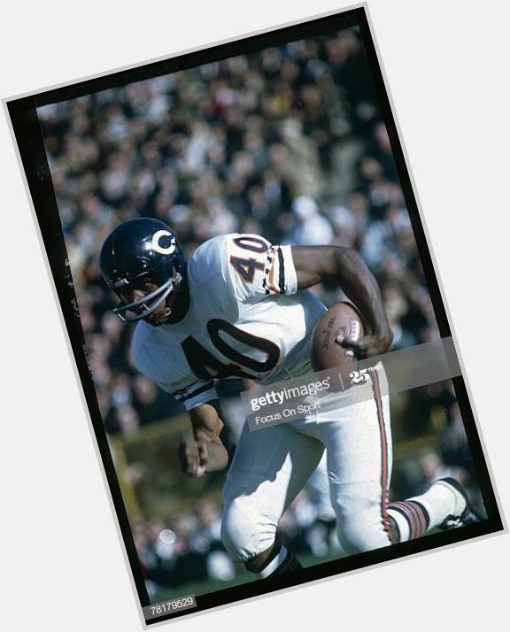 Happy 77th birthday to Bears Hall of Famer Gale Sayers! 