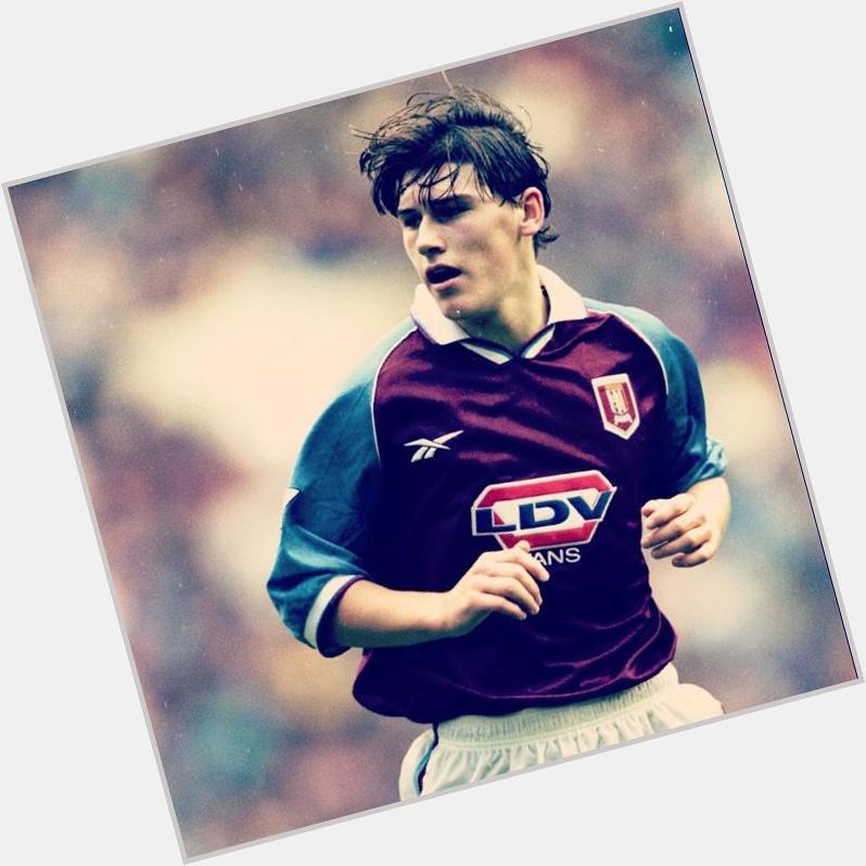 Happy 34th birthday Gareth Barry! He made his debut for avfcofficial back in 1998 aged 17. Gareth is fourth in 