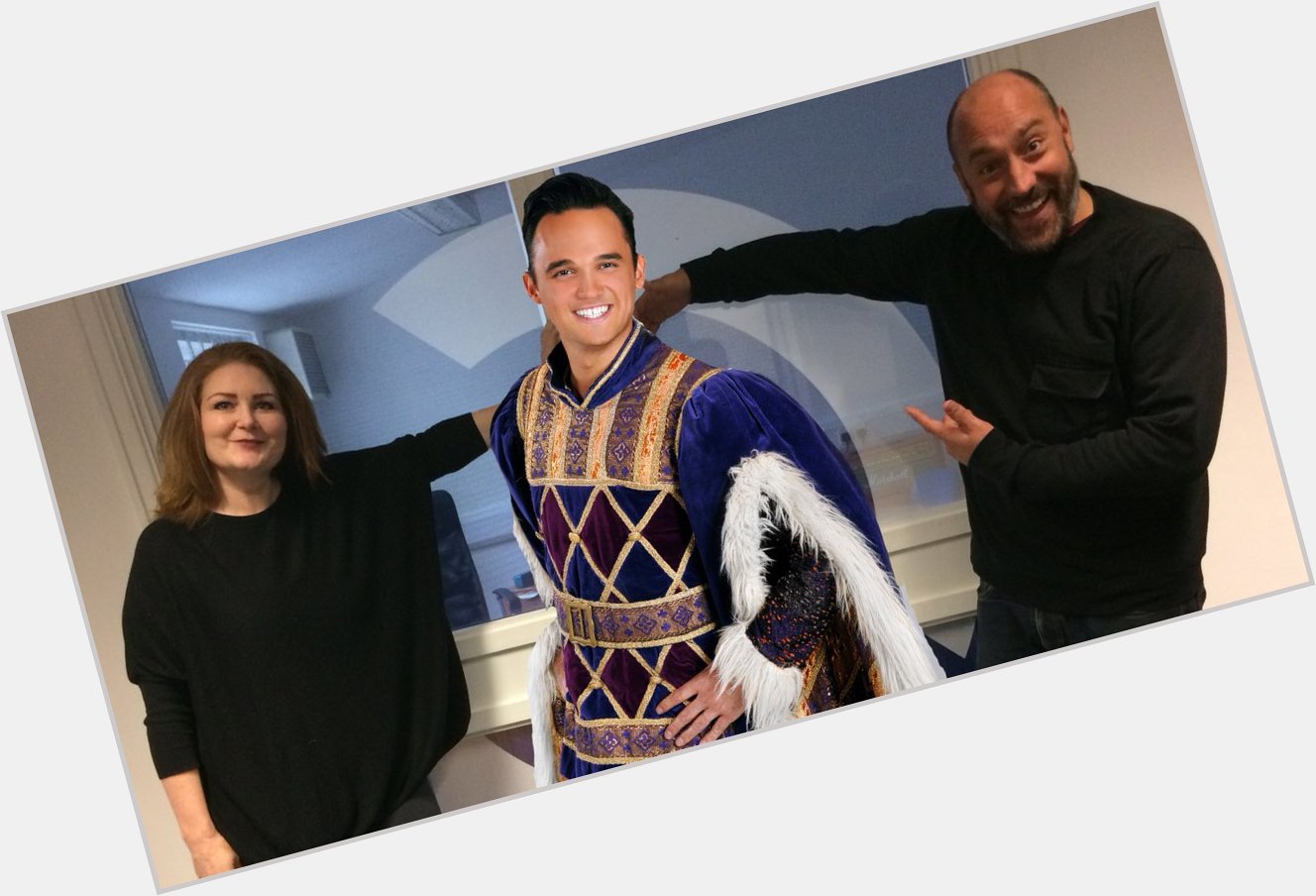 Happy Birthday to GARETH GATES! Here he is with us, dressed as Henry VIII. (Gareth, not us) 
