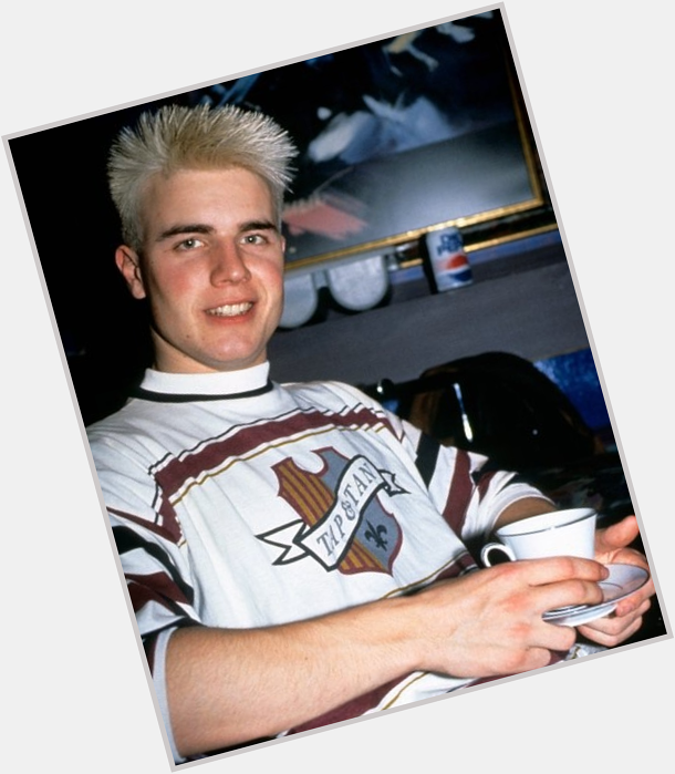 Happy 44th Birthday Gary Barlow! Here\s a big throwback for all you fans of back in the day! ;) 