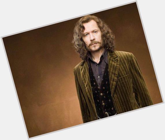 Happy 57 birthday to the epic Gary Oldman, who played Sirius Black throughout the films! 