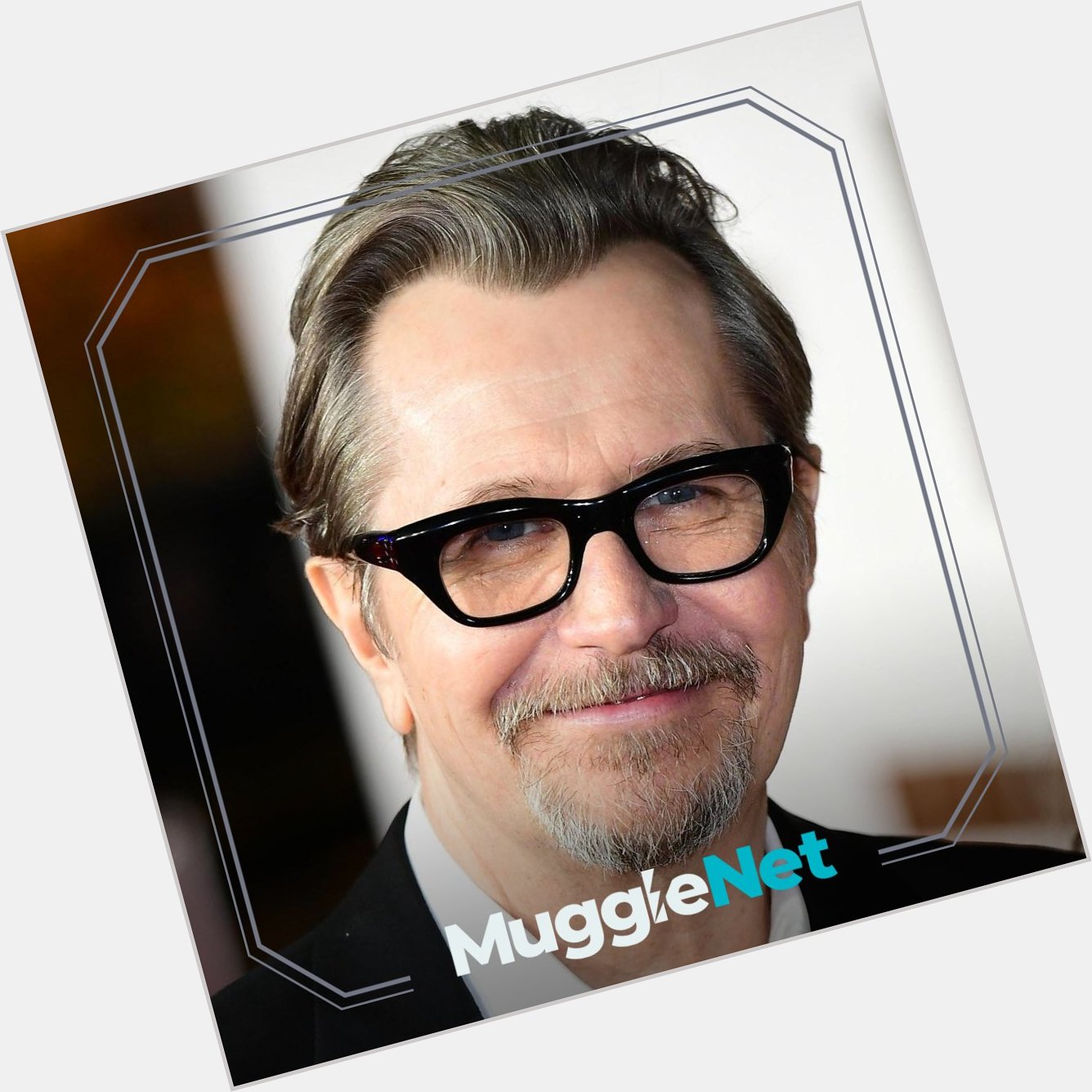 Happy birthday to Gary Oldman, who portrayed Sirius Black in the films! 