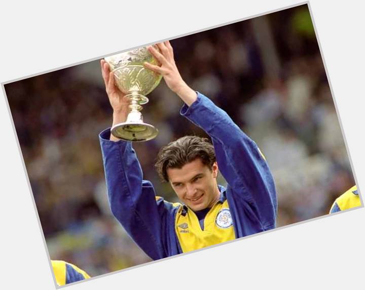 Happy Birthday Gary Speed! 

The legend, he would have been 49 today. 

Gone but never forgotten     